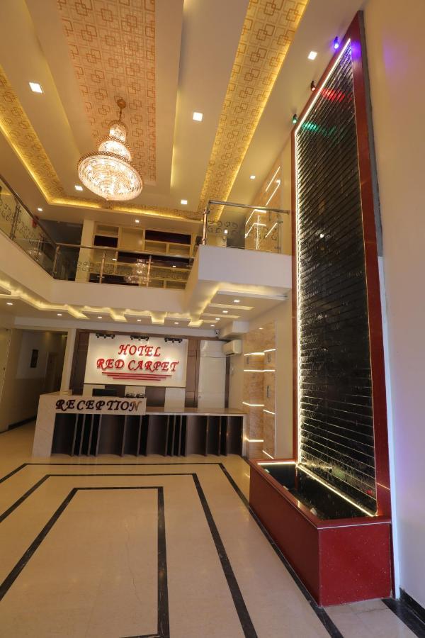 Hotel Sahib'S Red Carpet - The Family & Corporate Hotel Агра Экстерьер фото